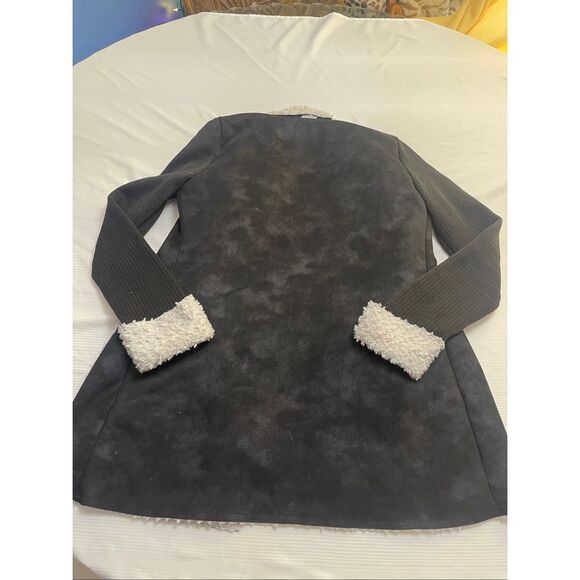 Wooly Bully Wonderful Wrap Women’s Black White Sherpa Jacket Size Small - Picture 6 of 7